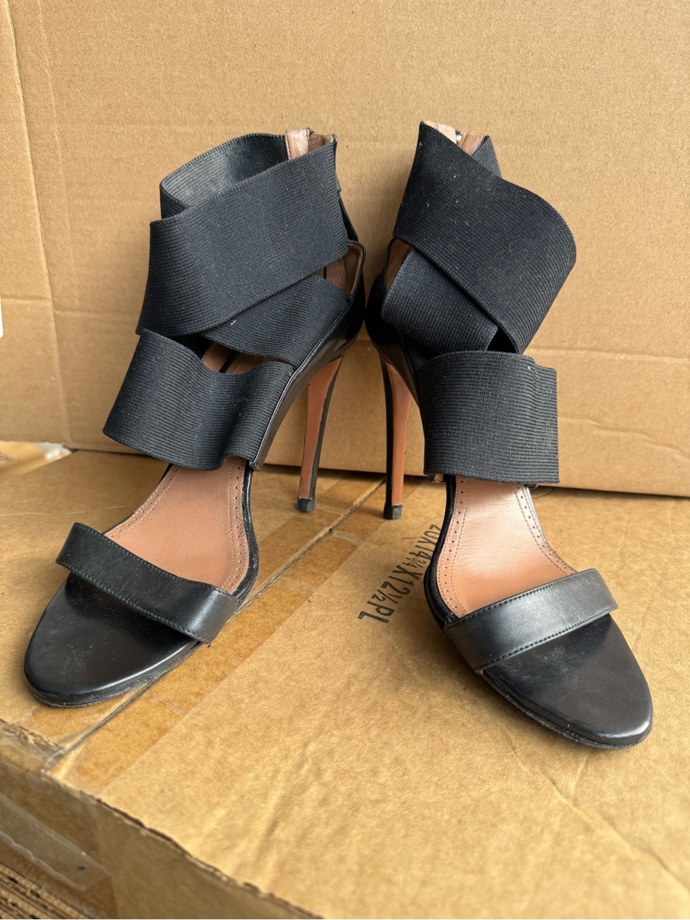 Alaia 38.5 Black heels (fair condition)